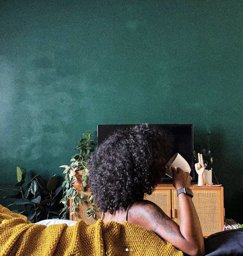 Lush Hair, Simple Things In Life, Earthy Aesthetic, Pelo Afro, Black Femininity, Wow Art, Simple Things, How To Pose, Black Magic