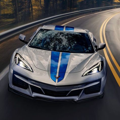 High profile Chevrolet Stingray, Sick Designs, Corvette C8, Lux Cars, Car Chevrolet, Super Luxury Cars, Corvette Stingray, Self Driving, Sports Cars Luxury