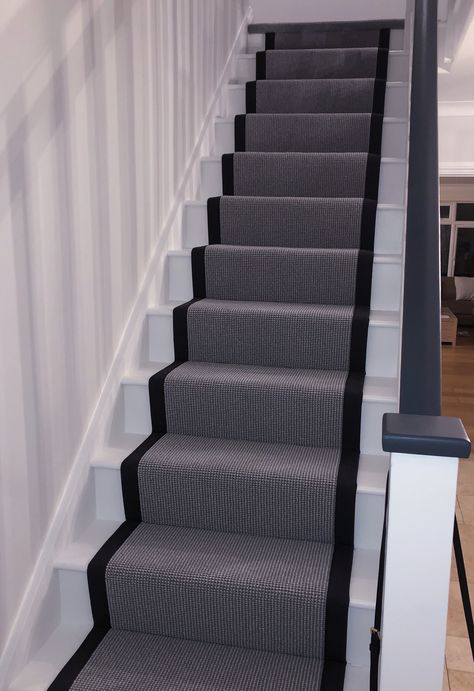 Black Staircase Grey Carpet, Black Painted Stairs With Carpet Runner, Dark Grey Carpet Stairs, Carpet Runner Black Stairs, Grey Stair Runner With Black Edge, Grey Carpet Runner, Gray Stair Runner, Black And White Stairs, Stairs Carpet