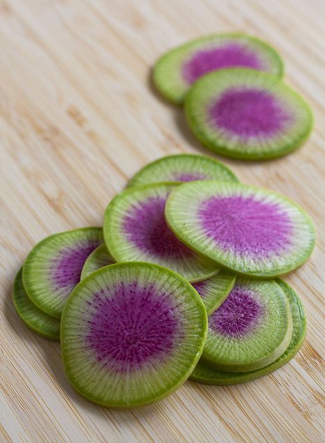 Watermelon radish - what a color combo! One of my favorite veggies -- grows well, right here in Richmond. (Thanks Victory Farms!) Watermelon Radish, Purple Food, Garden Veggies, Exotic Fruit, Radishes, Fruit And Veg, Edible Garden, Beautiful Food, Fruits And Veggies