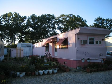 Single Wide Trailer, Pink Trailer, Single Wide Remodel, Single Wide Mobile Homes, Mobile Home Living, Single Wide, Trailer Home, Trailer Remodel, Pink House