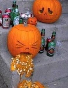 cool pumpkin carvings Puking Pumpkin, Labu Halloween, Veselý Halloween, Menu Halloween, Bolo Halloween, Dekorasi Halloween, Halloween Fest, Halloween Decor Diy, Hallowen Ideas