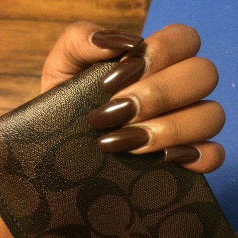 Hasn't anybody ever told you dark chocolate is good for you? #chocolate #acrylic #nails #nailart #gif #brownskin Chocolate Nails On Dark Skin, Caramel Brown Nails, Dark Chocolate Nails, Dark Brown Nails, Chocolate Nails, Colors For Dark Skin, Polygel Nails, Nail Colours, Cute Gel Nails