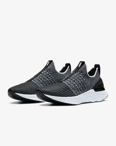 Nike React Phantom Run Flyknit 2 Men's Road Running Shoes. Nike.com Nike Running Shoes Women, Nike Running Shoes, White Shoes Sneakers, Black And White Sneakers, Shoe Nike, Nike React, Nike Fashion, Nike Store, Black Running Shoes