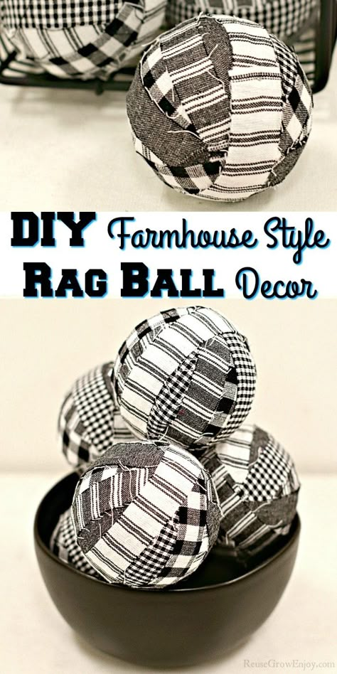 Rag Fabric Crafts, How To Make Rag Balls Diy, Fabric Christmas Balls Diy, Rag Ornaments Diy, How To Make Decorative Balls, Scrap Material Crafts, Rag Ball Garland Diy, Fabric Balls Diy, Rag Balls How To Make