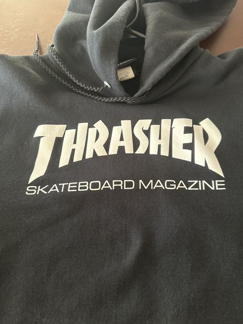 Thrasher hoodie black Thrasher Hoodie, Alt Makeup, Black Ice, Men's Tops, Black Hoodie, Black Men, Black Color, Wardrobe, Film