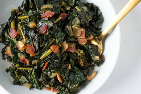 Cooked Kale Recipes, Kale With Bacon, Bacon Kale, Braised Kale, How To Cook Kale, Paleo Meal Plan, Bacon Recipe, Kale Recipes, Bacon Recipes