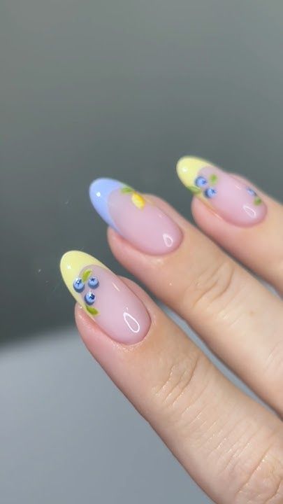 Fruit Nails Simple, Blue Fruit Nails, Blueberry Lemon Nails, Blueberry Nail Art, Yellow Design Nails, Lemon Nails Designs, Yellow And Blue Nails, Blueberry Nails, Fruit Nail Designs