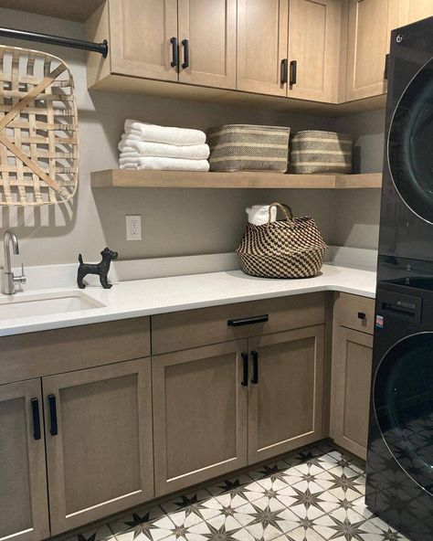 Top 15 Small Laundry Room Tile Ideas - The Tile Shop Blog Laundry Room Tile Ideas, Laundry Room Tile Floor, Moody Mudroom, Laundry/mudroom Ideas, Room Tiles Floor, Laundry Room Decor Diy, Laundry Room Tile, Laundry Room Flooring, Laundry Room Layouts