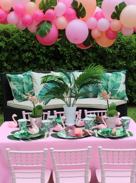 pink and green pool party decor ideas Blush Balloon Garland, Balloon Garland Pink, Tropical Pool Party, Pink Balloon Garland, Palm Springs Party, Pool Party Ideas, Flamingo Pool Parties, Blush Balloons, Pink Diy