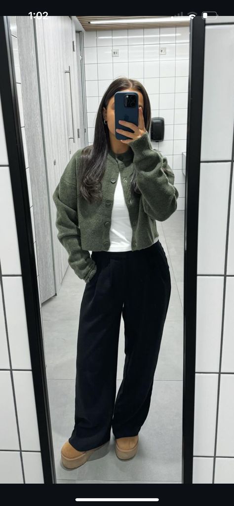 Young Work Outfit, Cold Outfit, Uni Outfits, Stylish Work Attire, Casual Day Outfits, Stylish Work Outfits, Causual Outfits, Mode Inspo, Outfit Inspo Fall