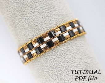 Beaded Jewelry Pattern, Beadwork Tutorial, Beadwork Bracelet, Motifs Perler, Beaded Bracelets Tutorial, Bead Weaving Patterns, Beaded Jewelry Tutorials, Seed Bead Tutorial, Beading Tutorial