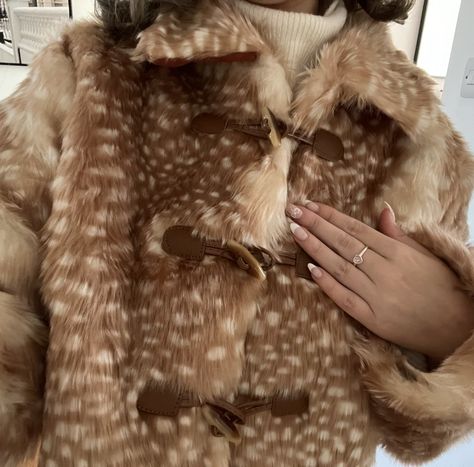 Fawn Print Aesthetic, Winter Fall Aesthetic, Aesthetic Jackets, Jackets Outfit, Fawn Print, Deer Girl, Doe Eyes, Deer Print, Print Coat