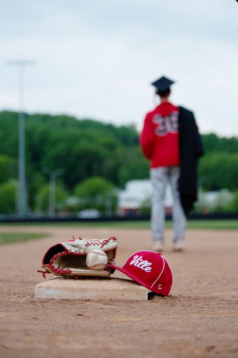 Senior Parking Spaces Boys Baseball, Senior Pictures For Baseball Players, Senior Year Baseball Pictures, Baseball Cap And Gown Pictures, Cap And Gown Baseball Pictures, Baseball Player Senior Pictures, Baseball Senior Photoshoot, Baseball Graduation Cap Ideas, Boys Baseball Senior Picture Ideas