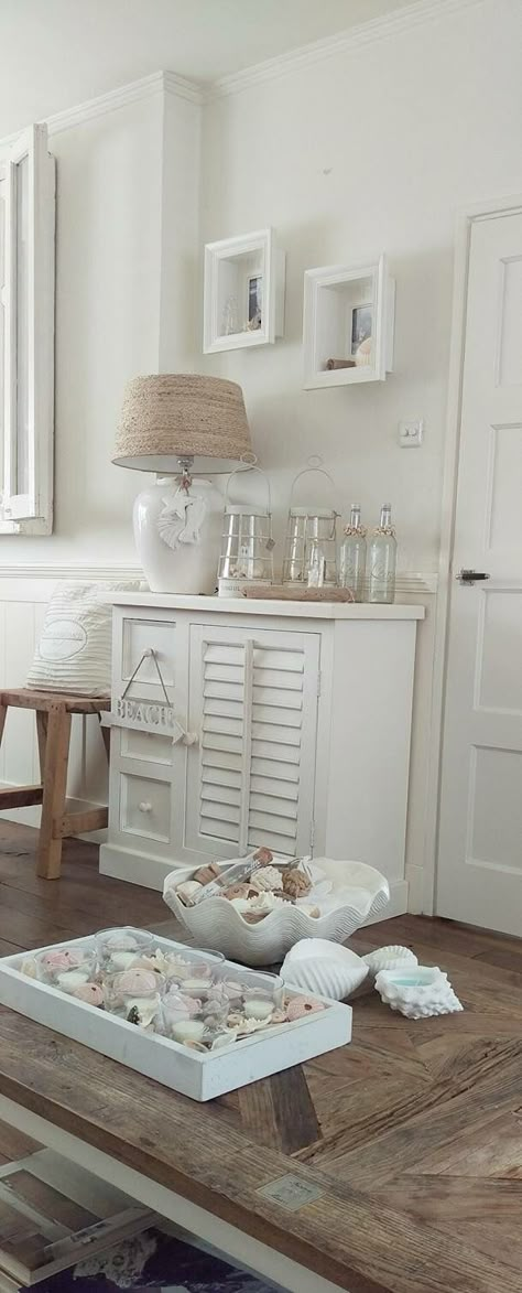 Riviera Maison Beach House Deco Marine, Coastal Room, Estilo Shabby Chic, House Beach, Beach House Design, Riviera Maison, Nautical Home, Beach Cottage, Coastal Style