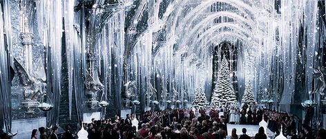 Yule Ball Aesthetic, Harry Potter Yule Ball, Hogwarts Christmas, Harry Potter Wall, Ravenclaw Aesthetic, Ball Aesthetic, Theme Harry Potter, The Goblet Of Fire, Yule Ball