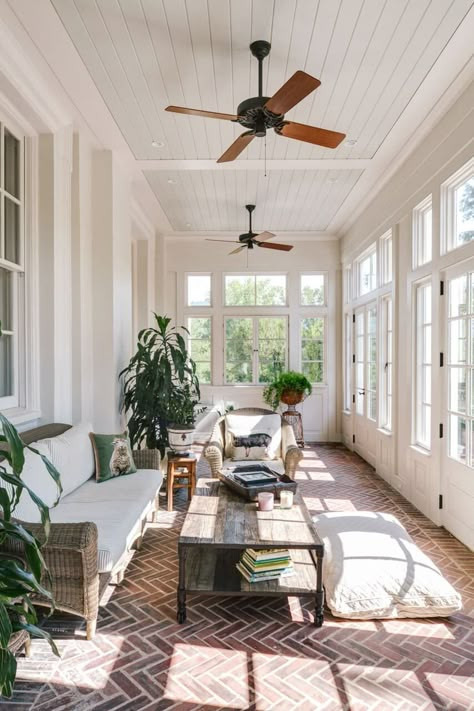 12 Ways to Upgrade Your Home With French Doors Sunroom Remodel, Small Sunroom, Porch Design Ideas, Four Seasons Room, Balkon Decor, Sunroom Addition, Sunroom Decorating, Sunroom Designs, Florida Room