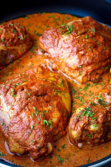 Tandoori Chicken Recipe Indian, Authentic Tandoori Chicken Recipe, Tandoori Chicken Curry, Baked Tandoori Chicken, Tandoori Chicken Marinade, Tandoori Sauce, Rice Sauce, Tandoori Chicken Recipe, Tandoori Recipes