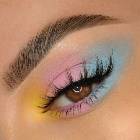 Eye Makeup Images, Date Night Makeup, Makeup Artist Tips, Eye Makeup Pictures, Makijaż Smokey Eye, Colorful Eye Makeup, Creative Eye Makeup, Makeup Looks Tutorial, Eye Makeup Art