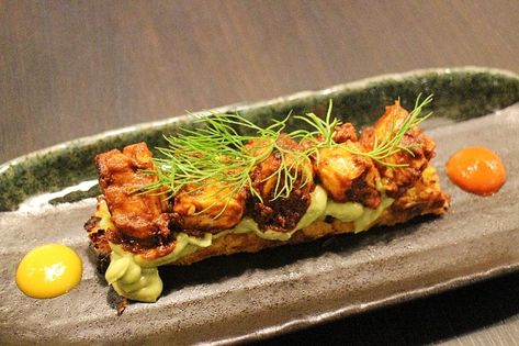 Nikkei Food: Japanese-Peruvian Fusion Cuisine - Eat Peru Latin Asian Fusion Food, Nikkei Cuisine Recipes, Japanese Food Plating, Japanese Fusion Food, Fusion Foods, Asian Fusion Recipes, Food Experiments, Peruvian Cuisine, Food Fusion