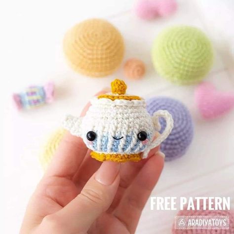 Crochet Teapot, Free Crochet Amigurumi Patterns, Crochet Amigurumi Patterns, Free Crochet Amigurumi, Instagram Pattern, Teapots Unique, Mini Teapot, Easy Crochet Animals, Handmade Teapot