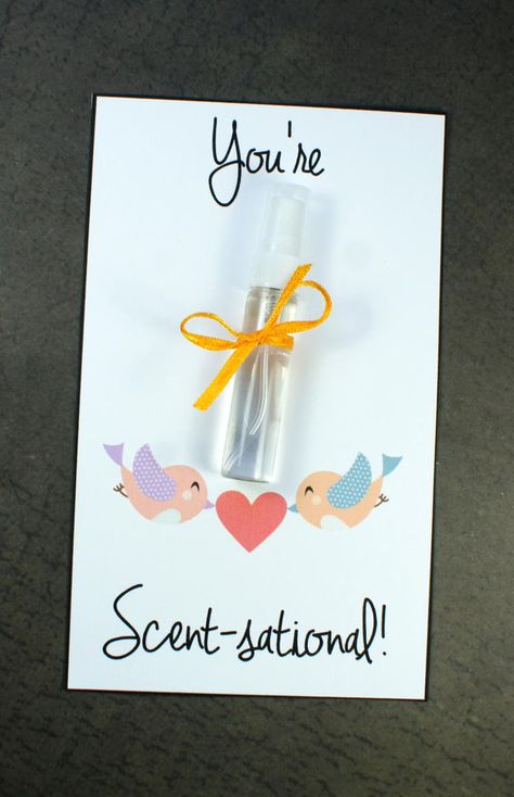 Create custom scented mini perfume sprays to go along with these "You're Scent-sational!" printable Valentines for your besties this Valentine's Day! Lip Balm Valentines Ideas, Soap Valentine Printable, Chapstick Valentine Printable, Lip Balm Valentine Printable, Essential Oils For Valentines Day, Valentines Day Gifts For Friends, Valentine Soap, Diy Fragrance, Friends Valentines Day