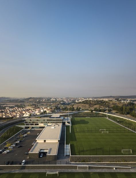 Sports Facility Architecture, Building Aesthetic, Stadium Design, Training Facility, Football Pitch, Rugby Team, Football Training, Training Center, Club House