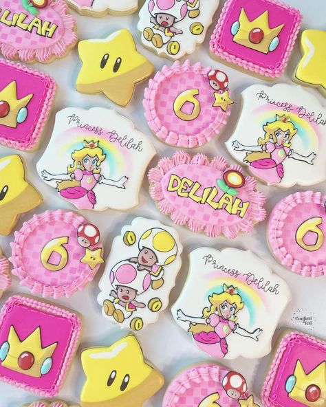 🍑 Princess Peach 🍑 Created to coordinate with a Princess Peach Lambeth cake Illustrations found on Pinterest Lambeth accents inspo by… | Instagram Princess Peach Cookies, Princess Peach Birthday, Peach Party Decorations, Lambeth Cake, Princess Peach Party, Peach Cupcakes, Peach Cookies, Peach Birthday, Peach Mario