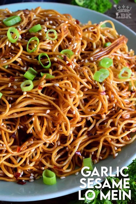 Easy Asian Noodle Recipes, Easy Asian Noodles, Asian Noodle Dishes, Asian Noodle Recipes, Asian Dinners, Asian Noodle, Noodle Recipes Easy, Garlic And Ginger, Chinese Cooking Recipes