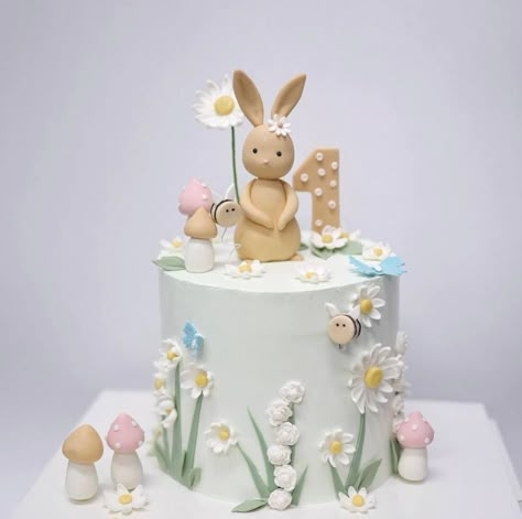 Cake Bunny Birthday, Bunny Theme Cake First Birthdays, First Birthday Cake Bunny, Birthday Cake Rabbit, Cake One Year, Rabbit Cake Birthday Girl, Birthday Cake For Rabbits, Ice Cream Birthday Party Theme, Baby Shower Cakes Neutral