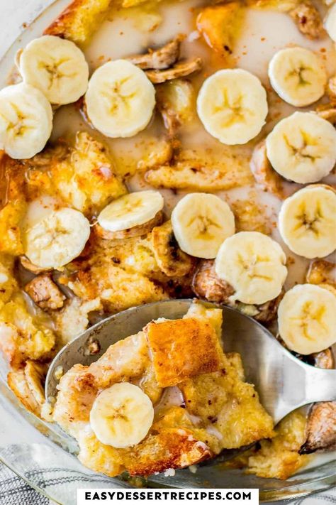 If you love bread pudding, you should try this Banana Bread Pudding recipe. The flavorful dessert consists of cubed bread, sliced bananas, vanilla extract, and more. #breadpudding #easydessert #bananas #brunch Quick Easy Banana Bread, Banana Bread Pudding Recipe, Bread Pudding Recipe Easy, Simple Banana Bread, Best Bread Pudding Recipe, Sweet Banana Bread, Banana Bread Pudding, Easy Dessert Recipes, Bread Pudding Recipe