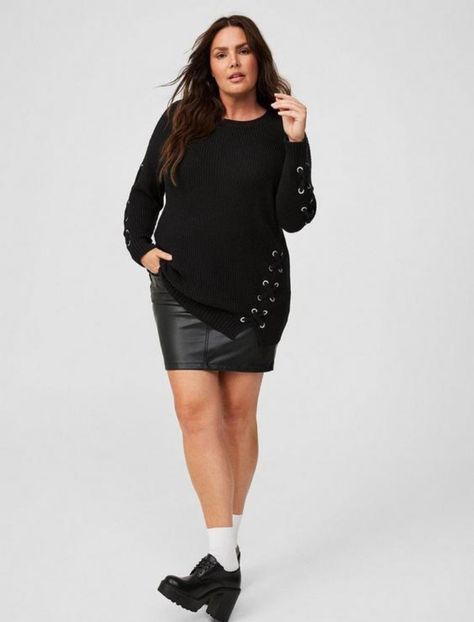 Oversized Cropped Sweater, Oversized Shacket, Plus Size Jumpers, Cashmere Fabric, Shoes For Leggings, Black Knit Sweater, Drop Shoulder Sweaters, Football Outfits, Platform Wedge