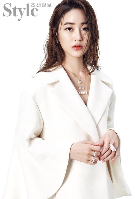 Kim Hyo Jin, Korean Actresses, Korean Actress, Korean Beauty, Kdrama, Lab Coat, Actresses, Beauty