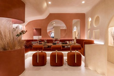 Masquespacio Creates an Adobe Daydream in the Heart of Valencia - Metropolis Valencia Restaurant, Microcement Walls, Concrete Paint, Central Hall, Ancient Houses, Stucco Walls, Zaha Hadid Architects, Private Dining Room, Design Del Prodotto