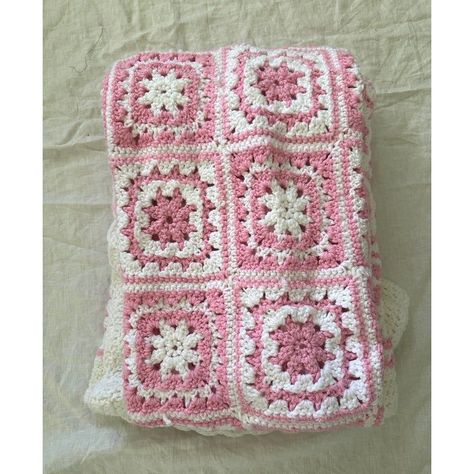 Elegant Crochet Blanket Ideas for Every Room Two Color Granny Square Blanket, Crochet Granny Square Table Runner, Pink And White Crochet Blanket, Crochet Motivation, Retro Crochet Blanket, Pink Crochet Blanket, Crochet Blanket Squares, Crochet Baby Blanket Free, Baby Blanket Free Pattern