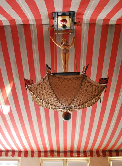 The circus room at the R.J. Reynolds Mansion on Sapelo Island, Georgia. Coolest Rooms, Circus Themed Bedroom, Circus Bedroom, Vintage Circus Nursery, Travelling Circus, Sapelo Island, Three Ring Circus, Circus Room, Circus Decor