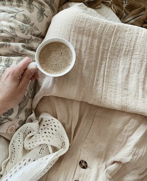 Homemaker Aesthetic, Scandinavian Concept, February Aesthetic, Romanticizing Winter, Hygge Art, Spring Journal, A Soft Life, Swedish Farmhouse, Unmedicated Birth