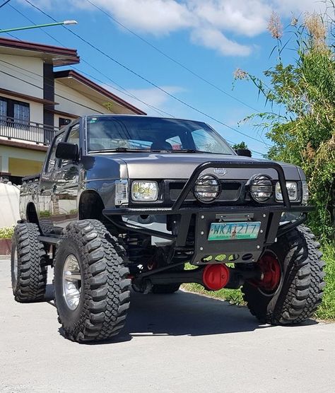 Nissan Terrano Modified, Nissan D21 Custom, Nissan D21 4x4, Nissan Hardbody 4x4, Mitsubishi Pickup, Datsun Pickup, Nissan Hardbody, Nissan 4x4, Homemade Tractor