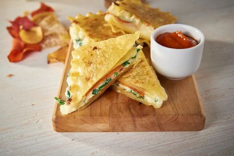 Lasagna Grilled Cheese, Marinara Dipping Sauce, Cheese Noodles, Tortilla Wrap, Low Sodium Recipes, No Noodle Lasagna, Cheese Sandwiches, Full Meal Recipes, Appetizer Dips