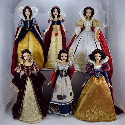 Six of the Fairest - Snow White Limited Edition 17 Inch Do… | Flickr Snow White Toys, Disney Dolls Limited Edition, Snow White Limited Edition Doll, Disney Limited Edition Doll, Snow White Fashion, Snow White Art, Snow White Cosplay, Disney Barbie Dolls, Barbie Disney