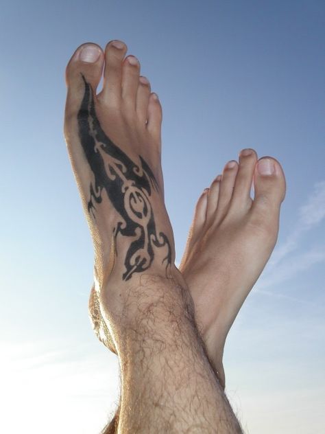 Sole Tattoo, Sock Tattoo, Mens Body Tattoos, Toe Tattoos, Shark Tattoos, Foot Tattoo, Foot Tattoos, Tattoo Designs Men, Beautiful Tattoos