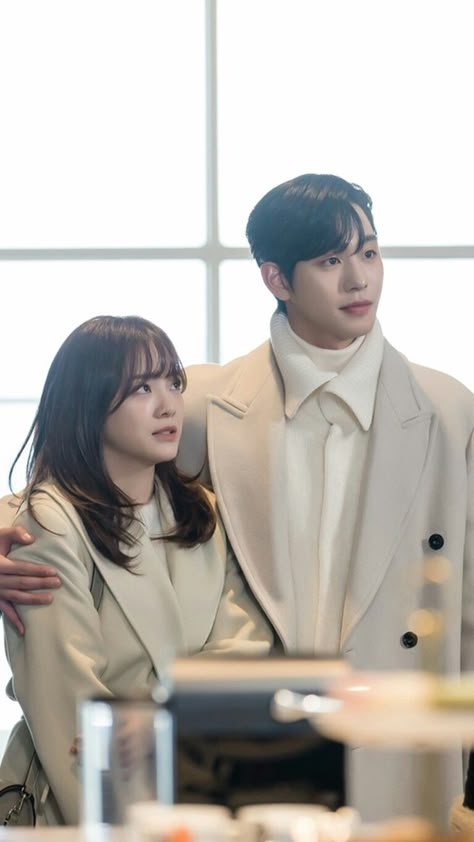 Business Proposal Wallpaper, A Business Proposal, Kang Ho Song, What's Wrong With Secretary Kim, Baby Tumblr, Ahn Hyo Seop, Korean Wedding, Kim Sejeong, Dance Kpop