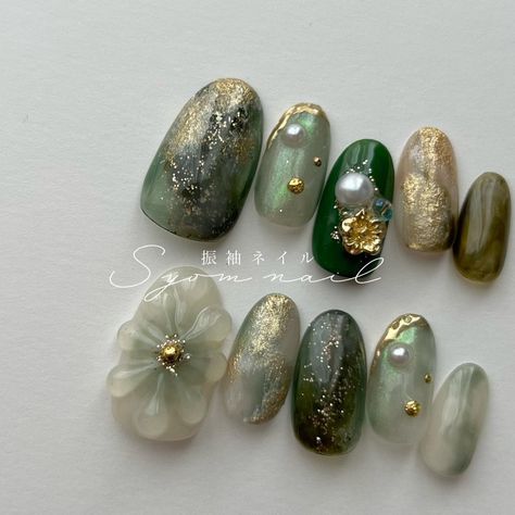 Green Korean Nails, Emerald Nails Designs, Nails Emerald Green, Nailart Green, Nails Minimal, Sun Nails, Emerald Nails, Eye Nail Art, Green Nail Art