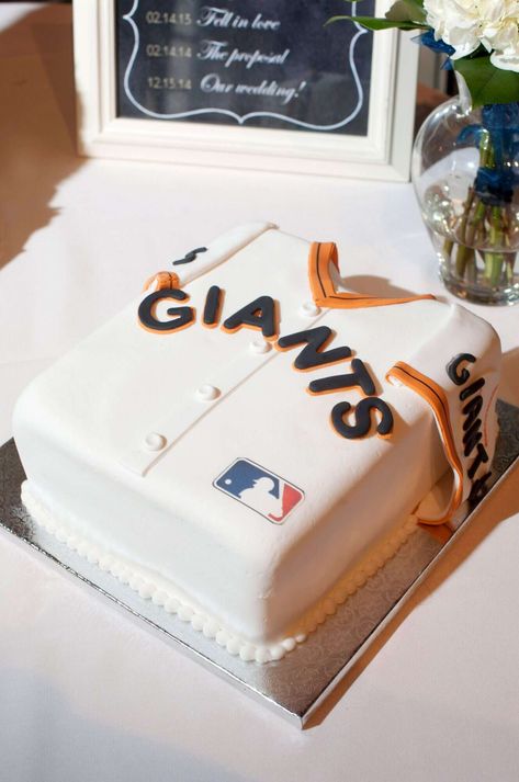 Baseball Grooms Cake, Golf Grooms Cake, Groom Cake Ideas, Park Parties, Baseball Cakes, Giant Birthday Cake, Grooms Cake Ideas, Baseball Banquet, Groom Cakes