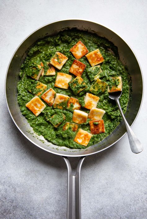 Tofu Palak, Vegan Paneer, Curried Tofu, Palak Paneer Recipe, Creamy Spinach Sauce, Easy Tofu, Veg Recipes Of India, Saag Paneer, Paneer Dishes