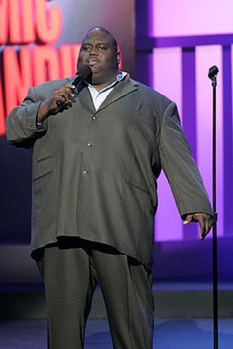 Lavell Crawford Lavell Crawford, Funny Comedians, Celebrity Birthdays, Comedians, Stand Up, Chef's Jackets, Celebrities, Funny, Music