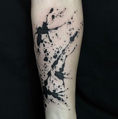 Paint splatter tattoo by Tim Mueller Ink Splatter Tattoo, Paint Splatter Tattoo, Splatter Tattoo, Kunst Tattoos, Ink Splatter, Painting Tattoo, Ink Blot, Abstract Tattoo, Star Tattoos