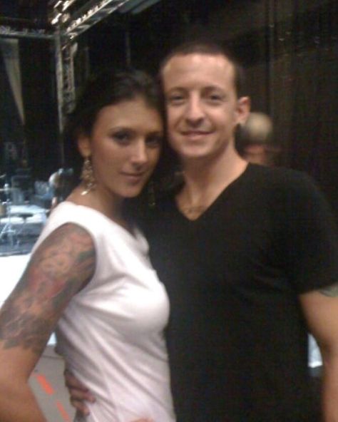 #RIPChester #ChesterBe #ChesterBennington #LinkinPark #TalindaBennington #Talinda320 #LPfamily #WeMissYouChester Talinda Bennington, Missing You Brother, Iconic Couples, Joe Hahn, Rob Bourdon, Linking Park, Charles Bennington, Linkin Park Chester Bennington, Linkin Park Chester