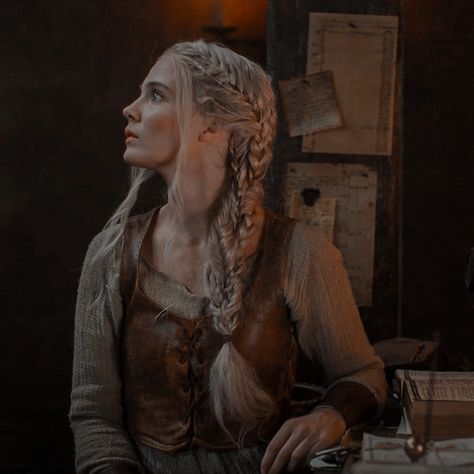 Ciri Braid Witcher, Cirilla Hairstyle The Witcher, Ciri Witcher Hairstyle, Ciri Witcher Hair, The Witcher Hairstyle, Ciri Hairstyle, Witcher Hairstyles, Medieval Hairstyles Princesses, Ciri Targaryen