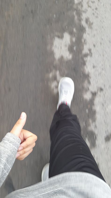 Jogging Asthetic Picture, Morning Jog Aesthetic, Pap Olahraga Jogging, Early Morning Jog Aesthetic, Pap Running, Morning Vibes Photography Instagram, Pap Jogging Sore, Jogging Aesthetic Photography, Accomplishment Aesthetic